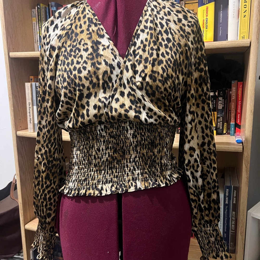 Express Leopard Top Size Small - Picture 3 of 5